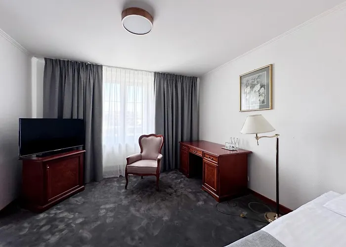 塞德洛斯基酒店 3*