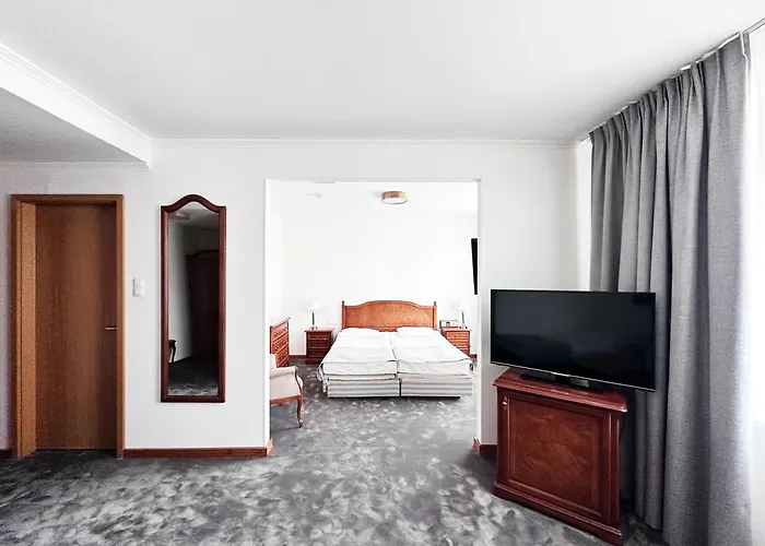 塞德洛斯基酒店